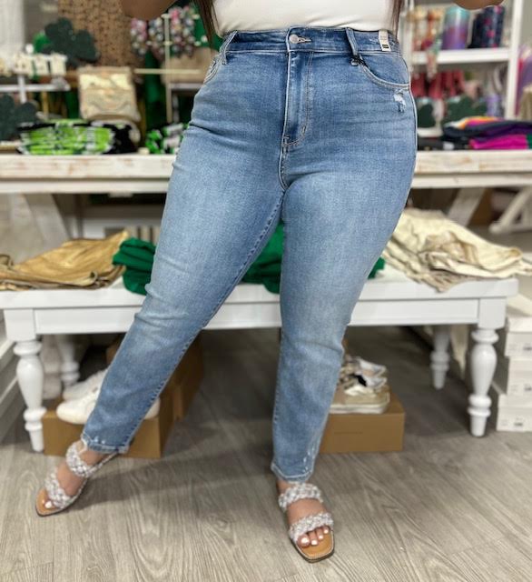 JOANNA HW SLIM JUDY BLUE JEANS