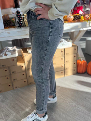 HAUNTED HOUSE STONE WASH SLIM FIT JUDY BLUE JEANS