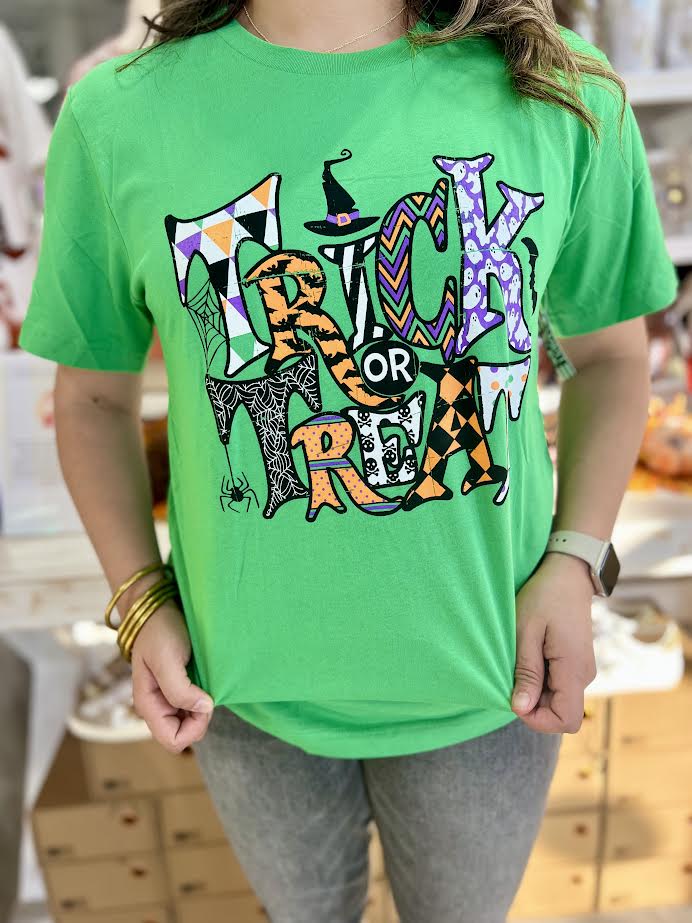 TRICK OR TREAT GREEN TEE