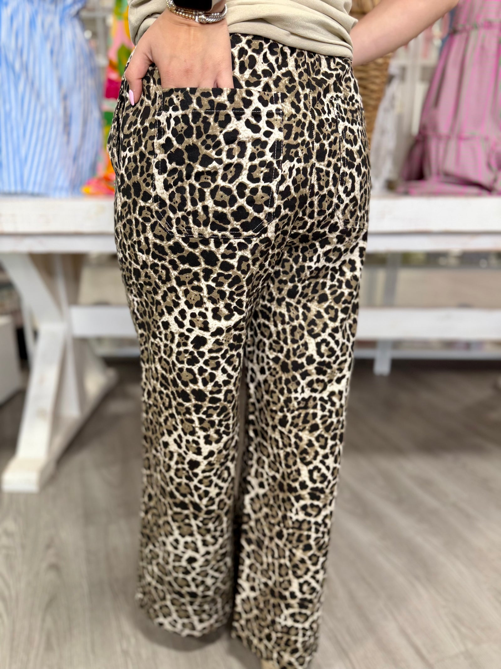 GISELLE LEOPARD PANTS