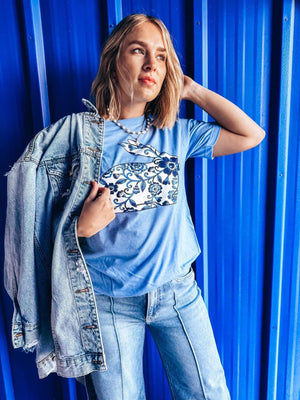 BLUE BUNNY TEE