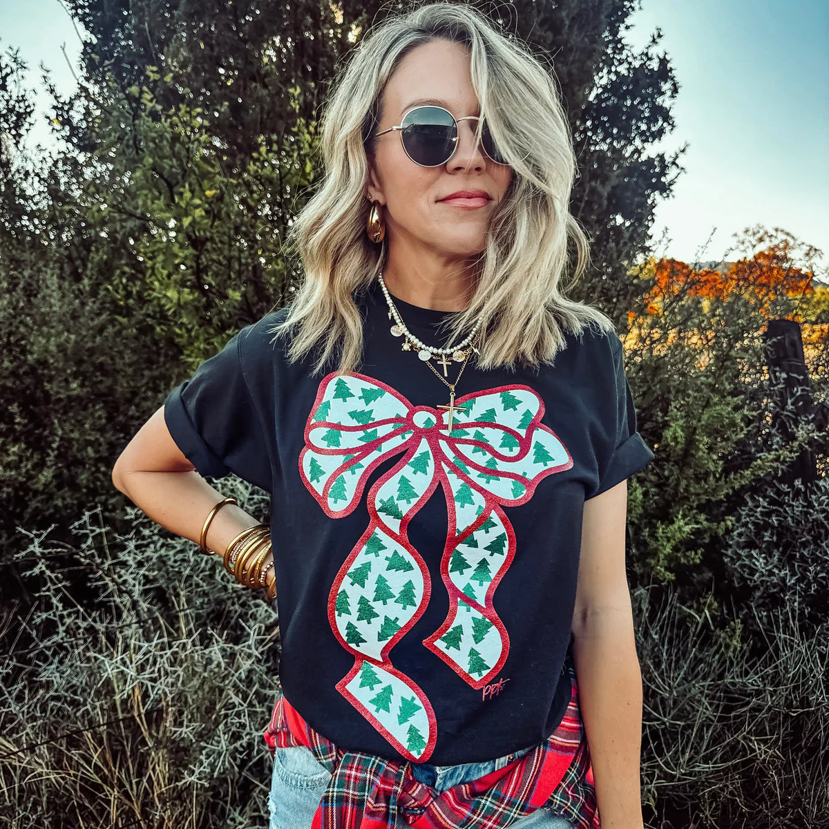 GLITTER BOW WITH TINY TREES TEE