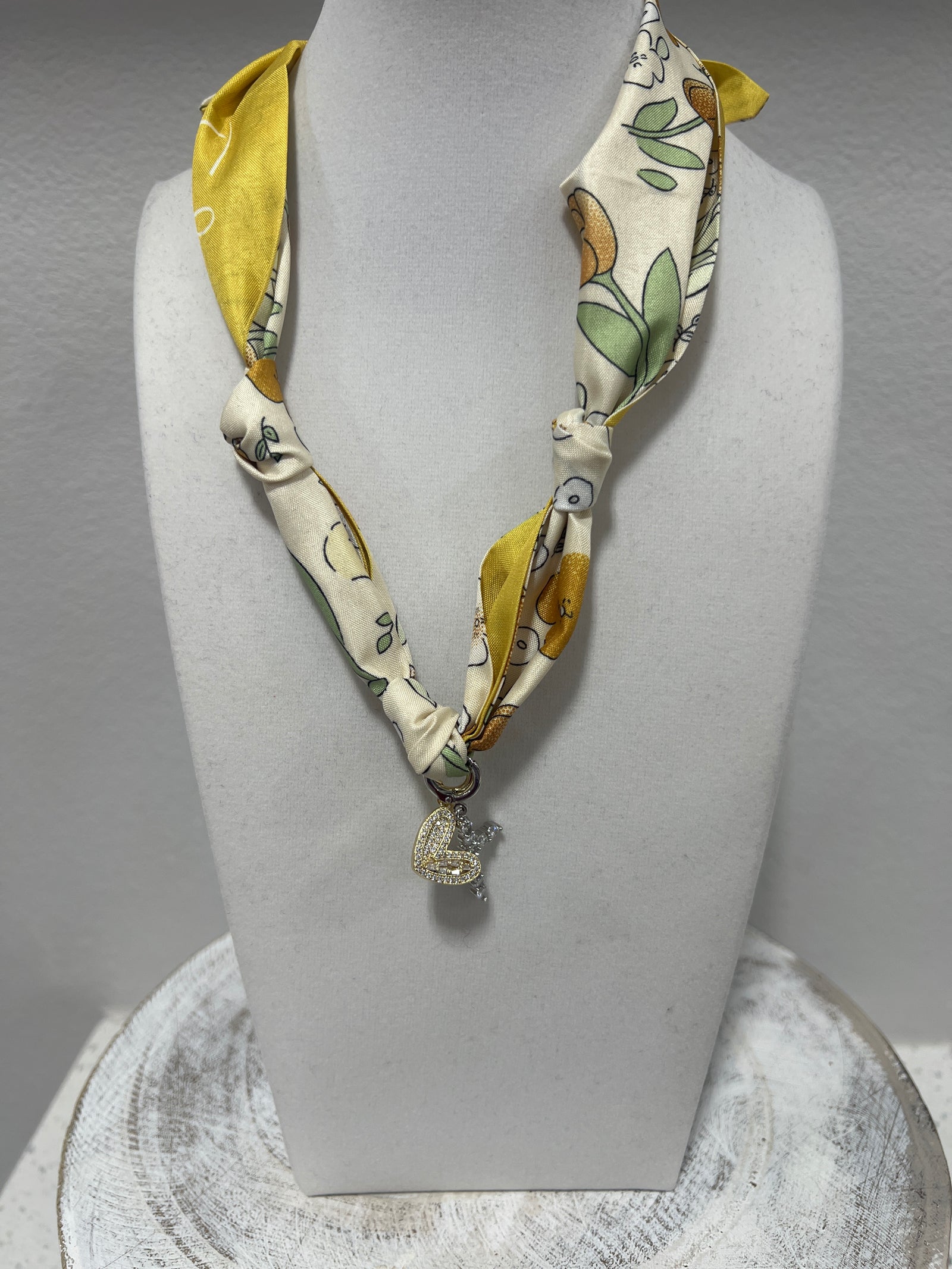 WILLOW SCARF NECKLACE