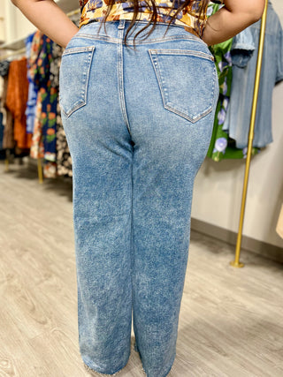 AALIYAH VINTAGE WASH WIDE LEG W DESTROY