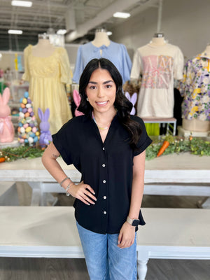 VICTORIA BLACK BUTTON TOP