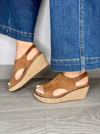 CORKY'S CARLEY CHESTNUT COMBO 2