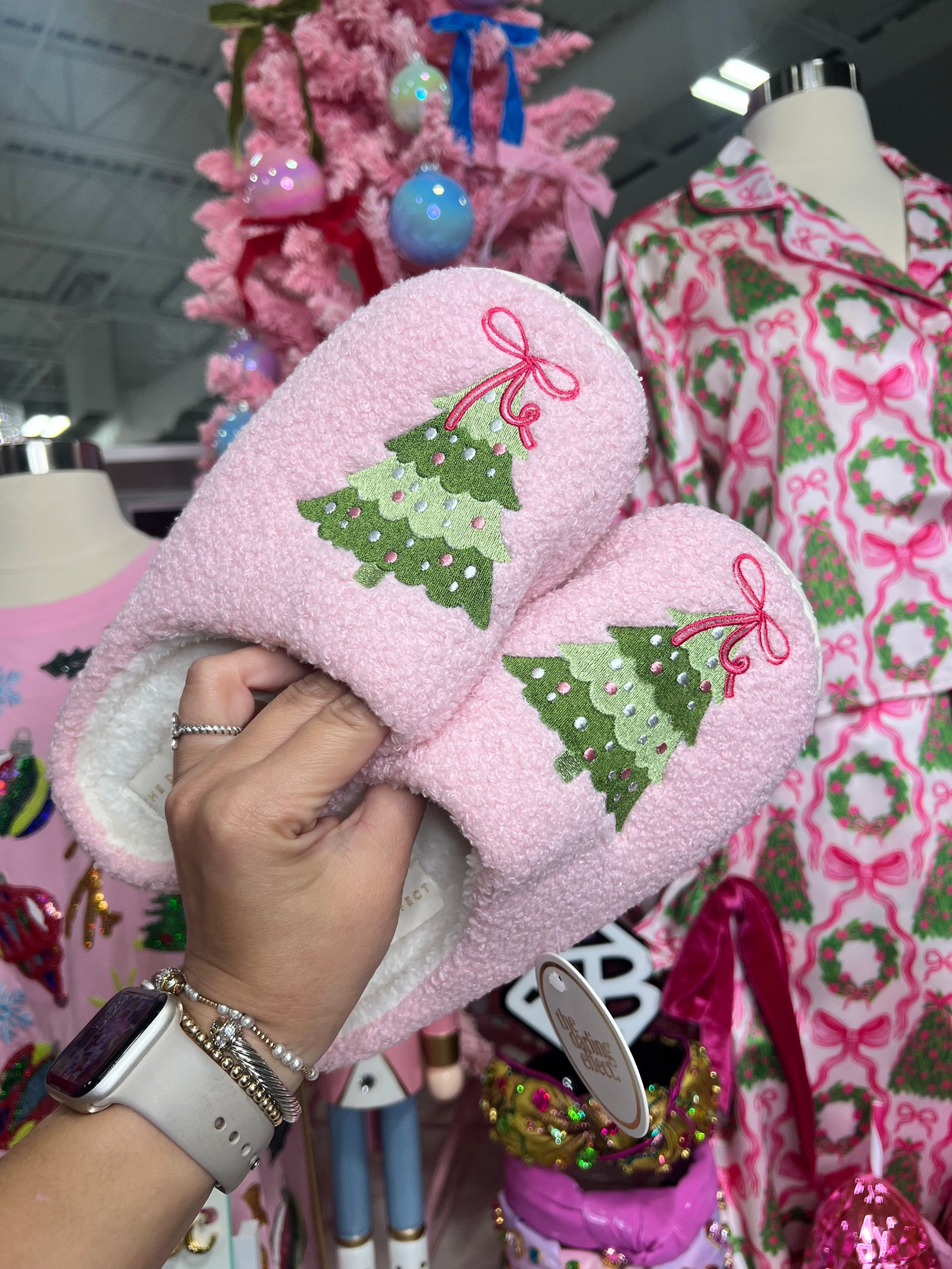 TWINKLING TREE SLIPPERS