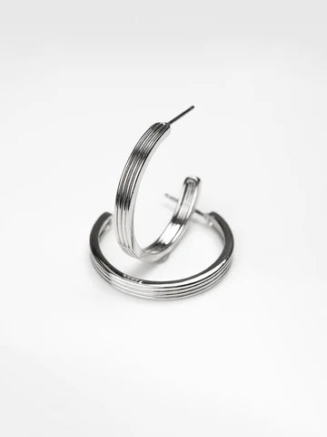 SHEILA MEDIUM SILVER HOOPS