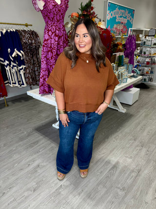 AMANDA SWEATER TOP