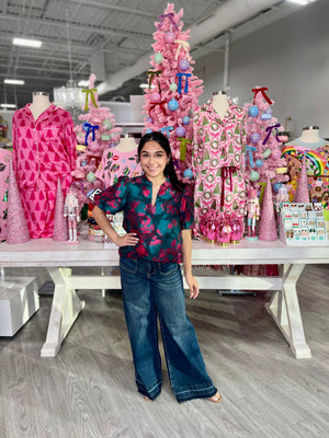 ALEXA TAVIA SPLIT NECK BLOUSE