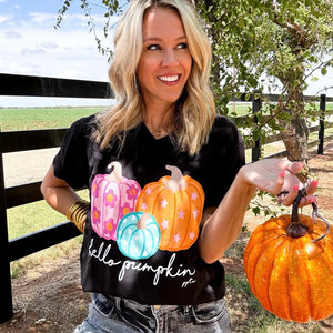 HELLO PUMPKIN V NECK TEE