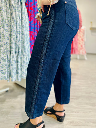 CAITLIN BRAID WIDE CROP JUDY BLUE