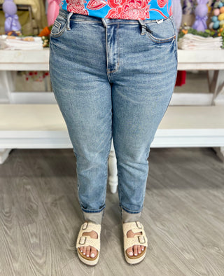 ALEX MID-RISE BOYFRIEND FIT JEANS