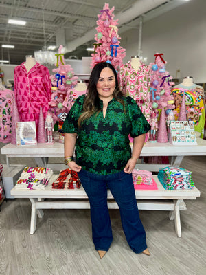 UNDER THE MISTLETOE TOP