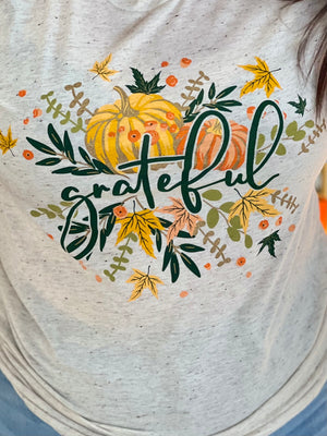 GRATEFUL LEAVES TEE