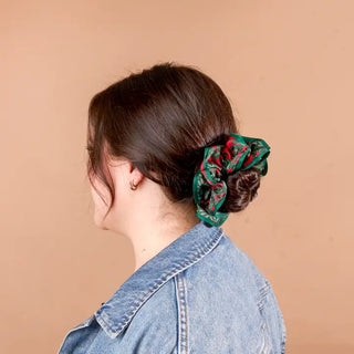 Ruffle Up Scrunchie-A Merry Moment