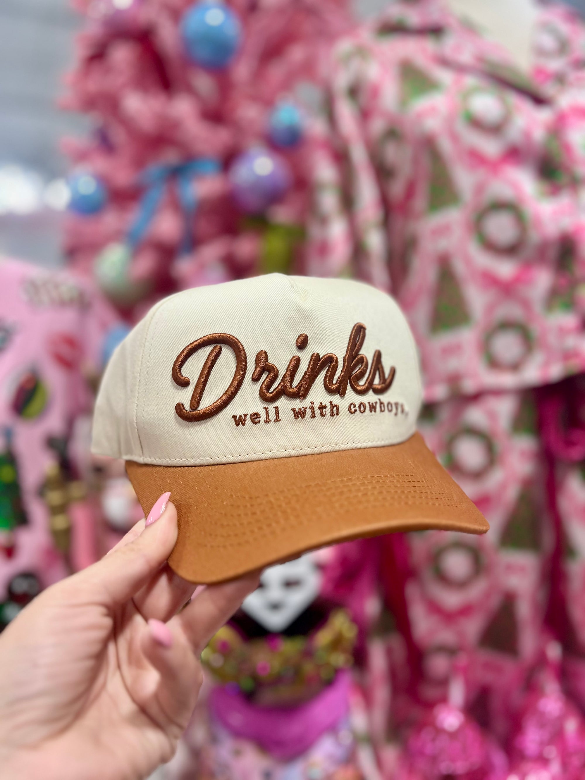 DRINKS WELL WITH COWBOYS CAP