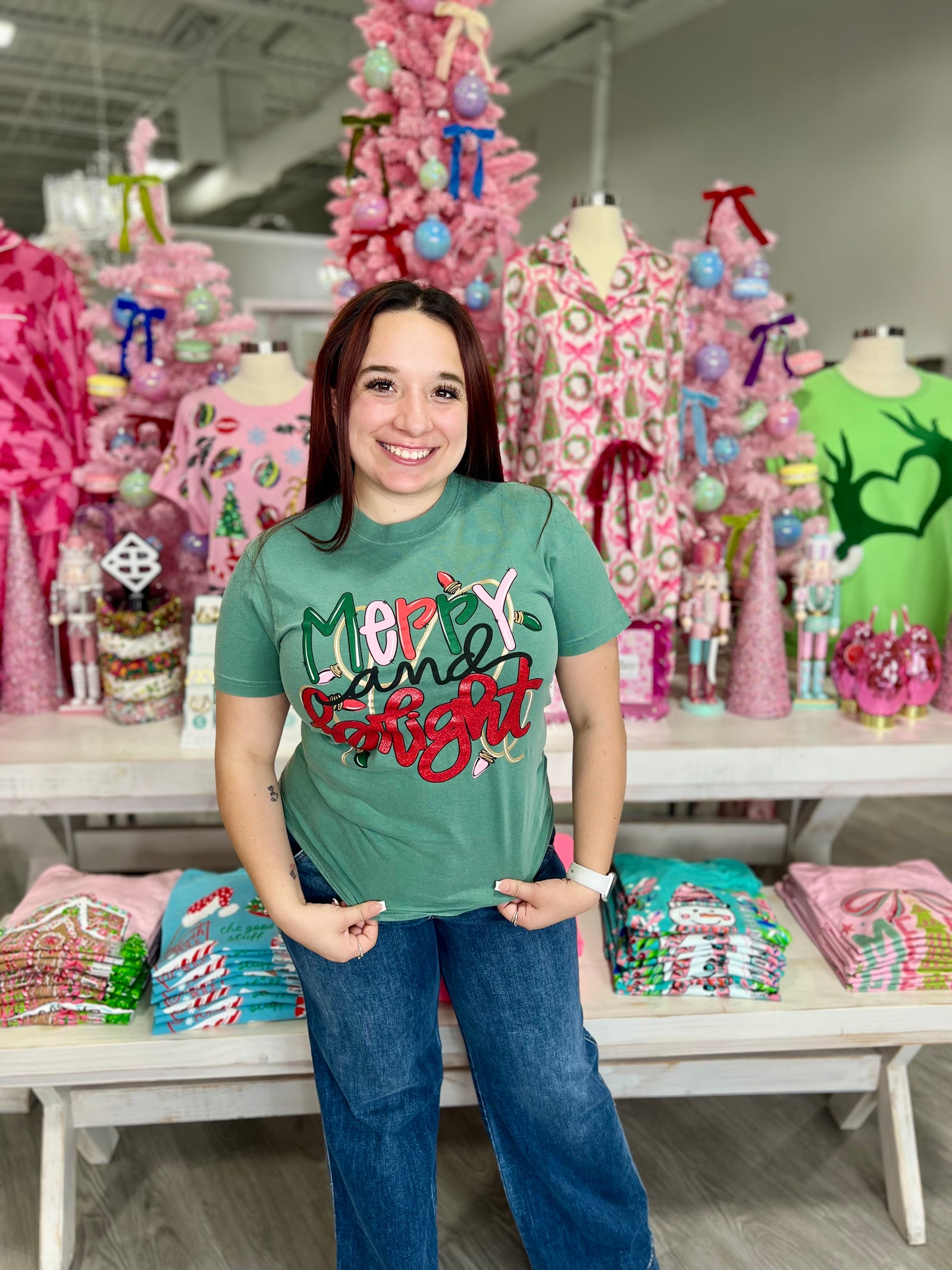 MERRY & BRIGHT COMFORT TEE