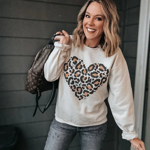 LEOPARD HEART SWEATSHIRT