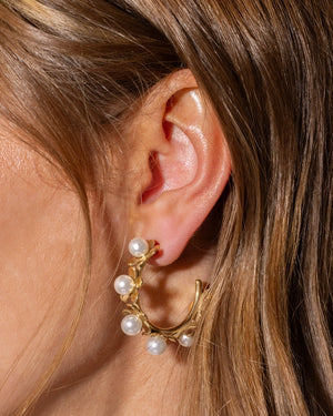 Kali-Hoop Earrings - Medium - Gold-Plated Flowers W/Pearls