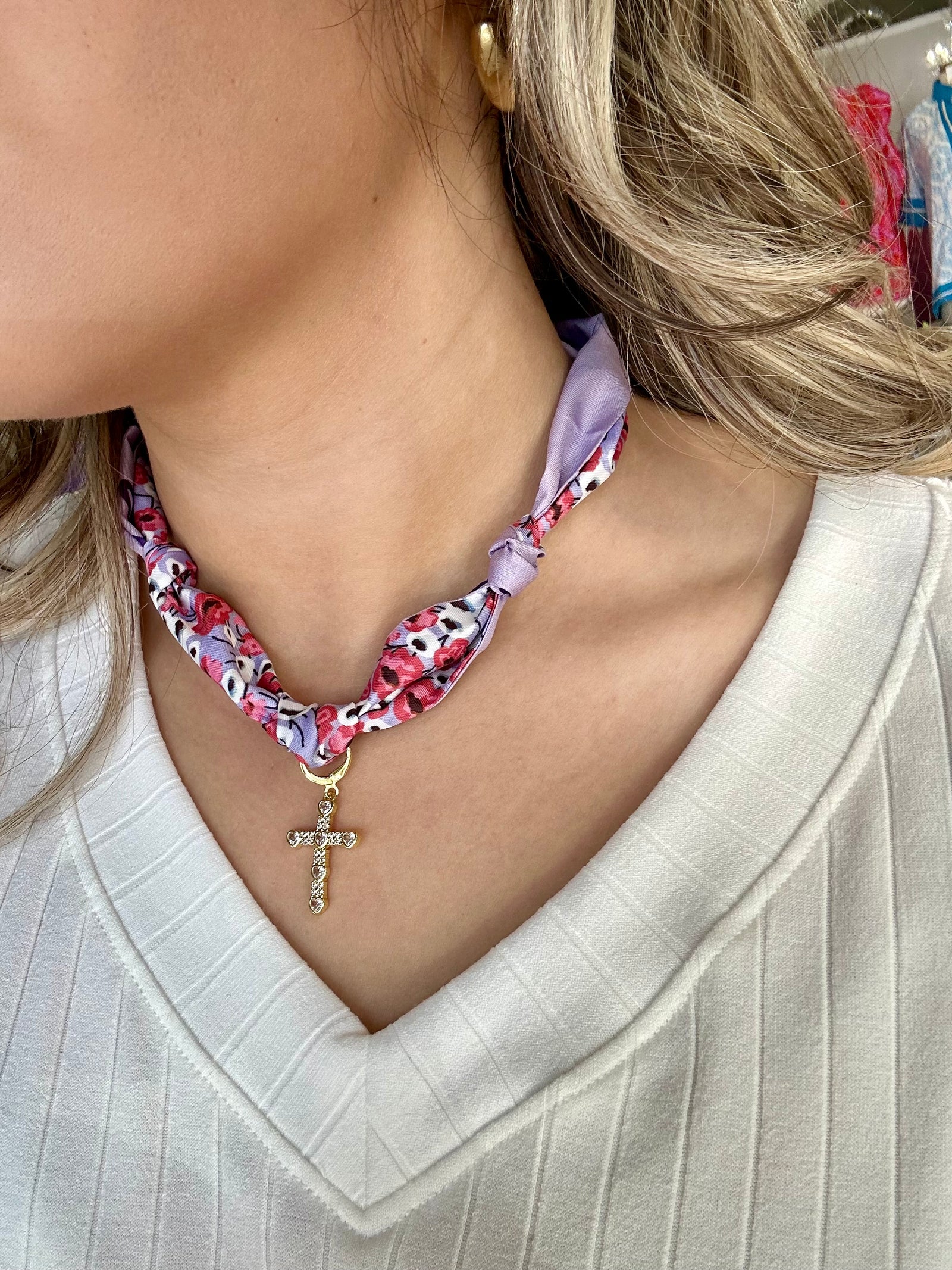 CROSS OF HEART CRYSTAL CHARM W/ SCARF