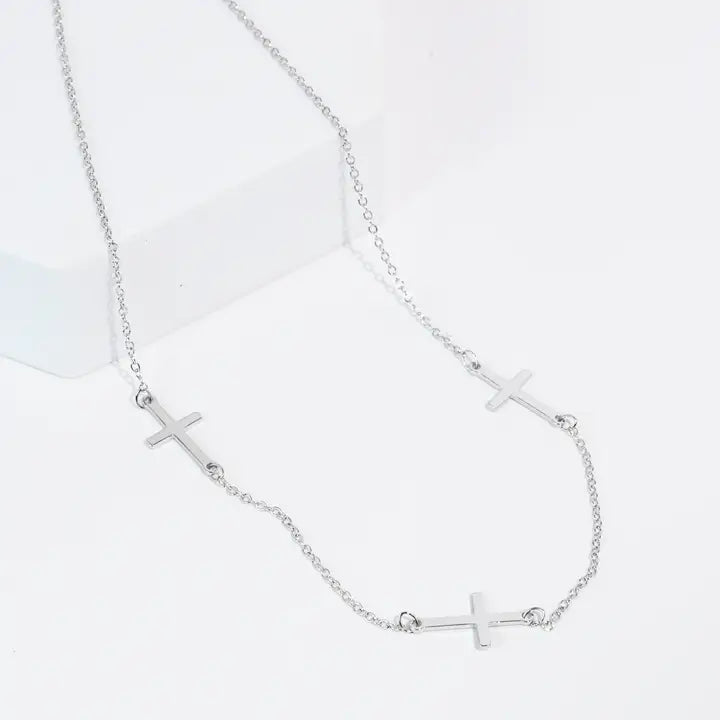 DIVINE TRIO SILVER NECKLACE