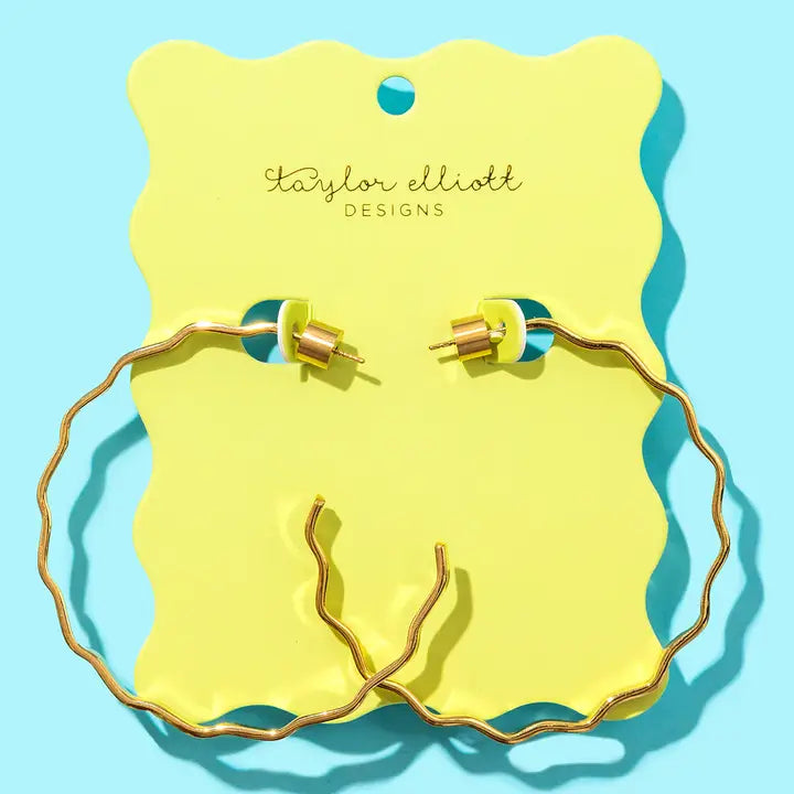 Cassie-Hoop Earrings - X-Large - Wavy Gold-Plated
