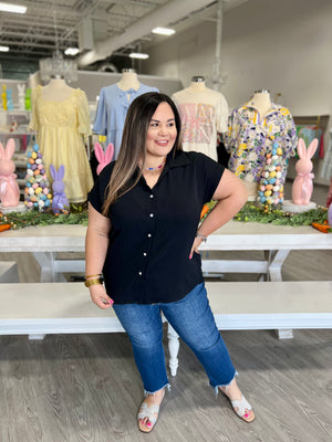 VICTORIA BLACK BUTTON TOP