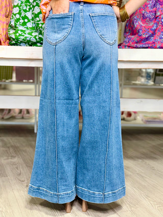 PRISCILLA JEANS