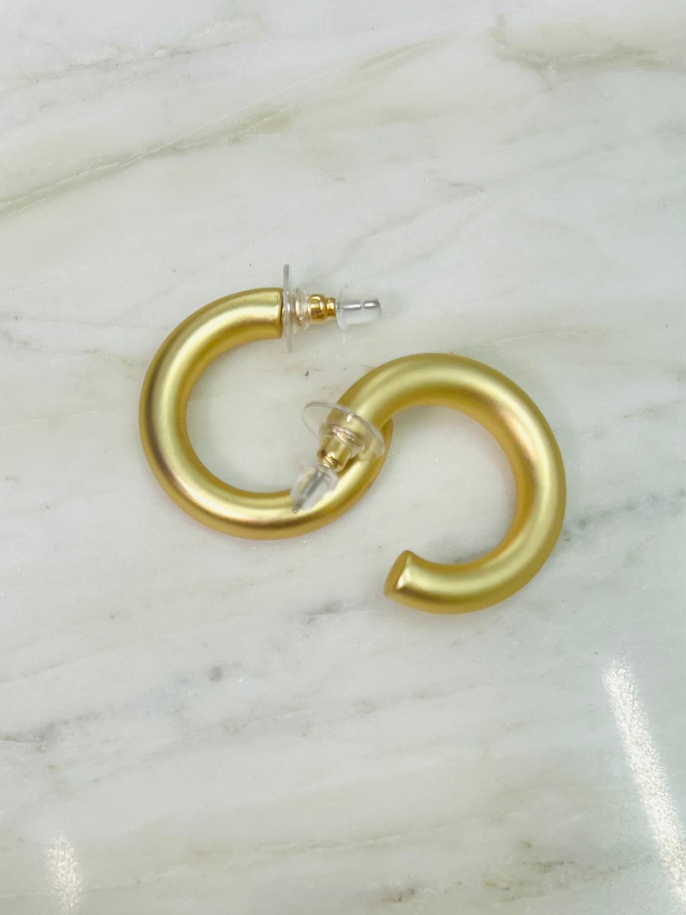 SARA BRUSHED GOLD EARRINGS