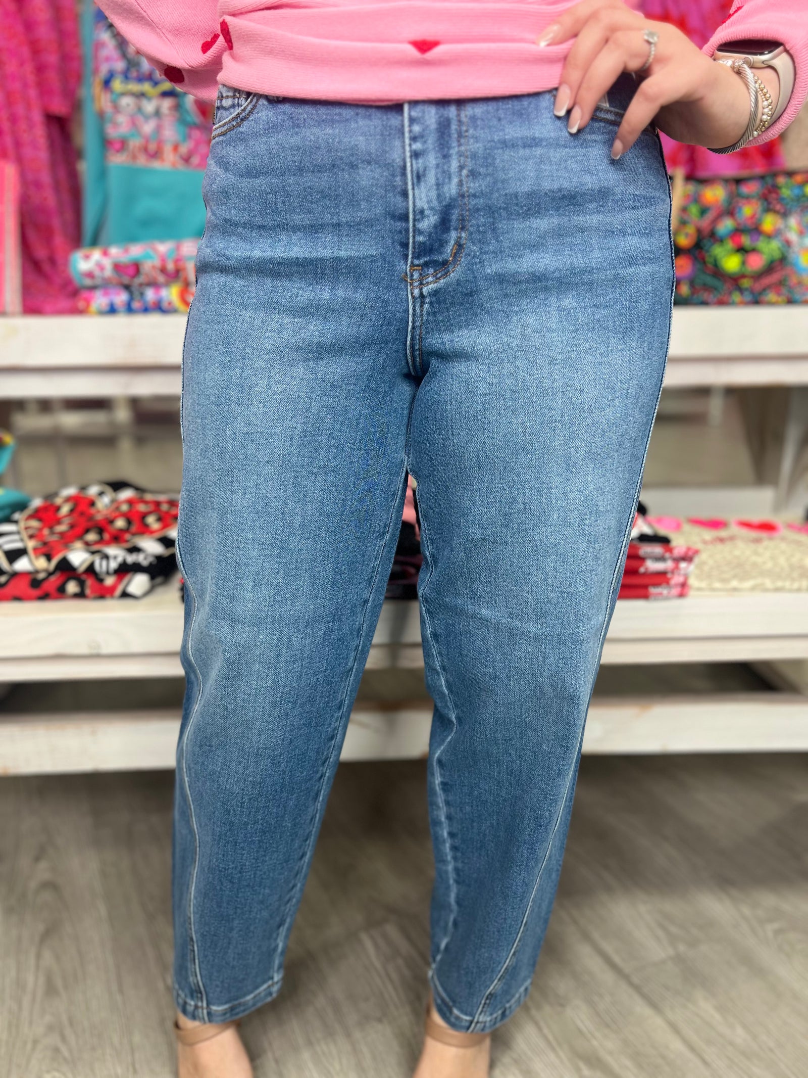 JENNA BARREL JUDY BLUE JEANS