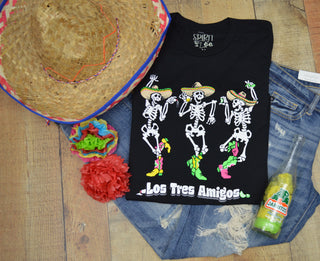 LOS TRES AMIGOS TEE