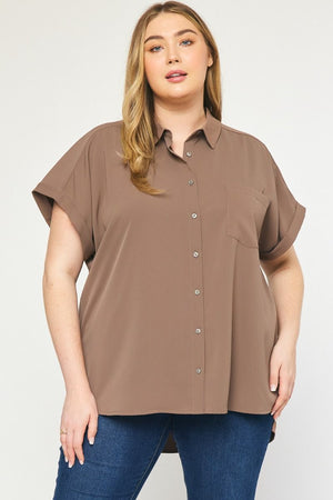 CRISP MOCHA BUTTON UP TOP