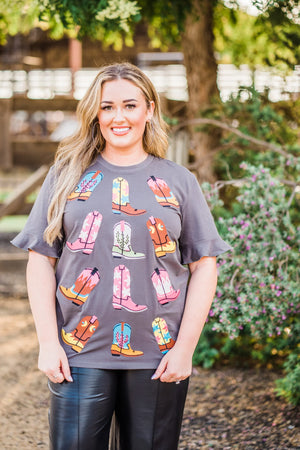 CARRIE'S BOOTS TEE