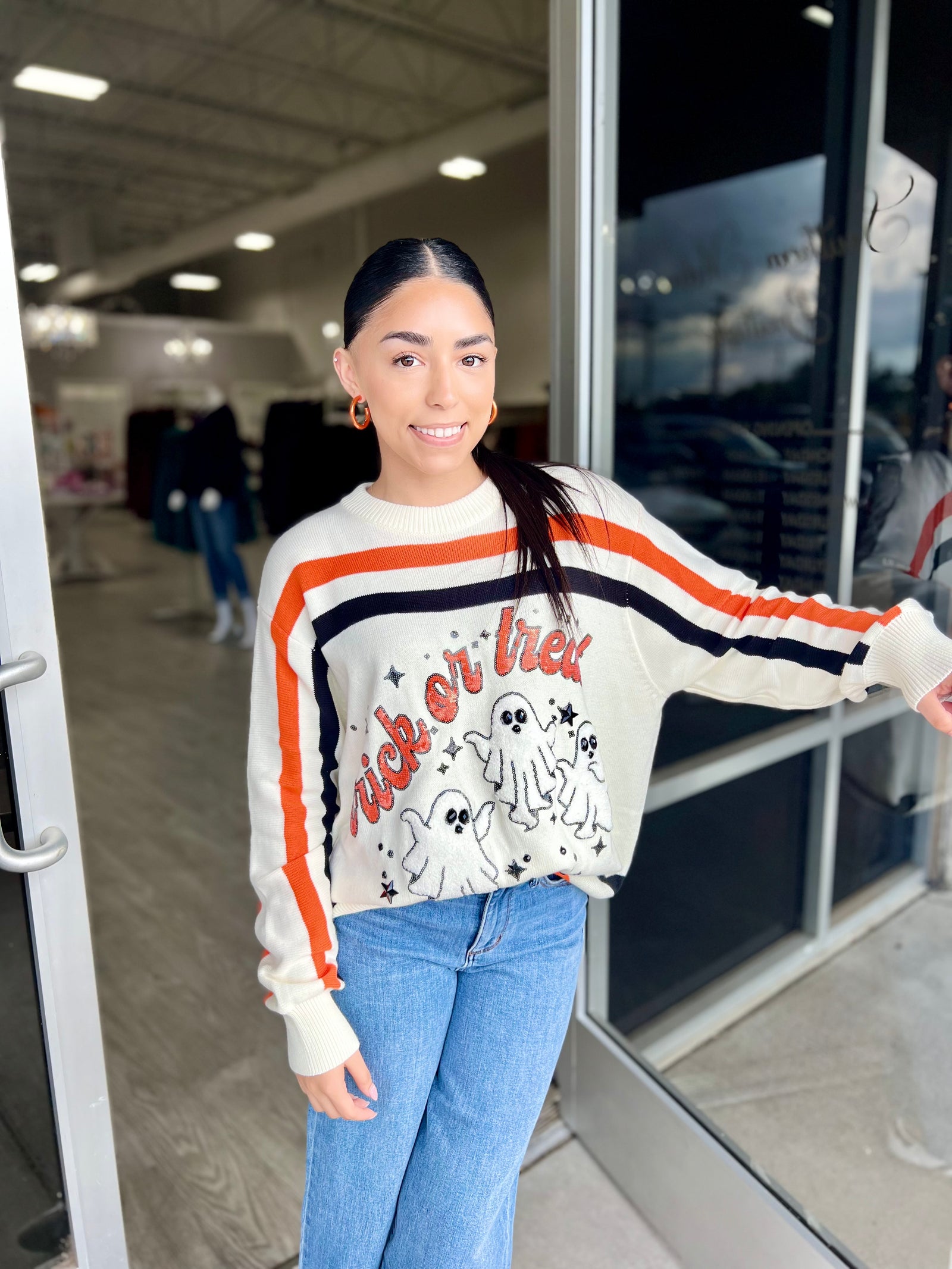 QUEEN OF SPARKLES TRICK OR TREE LS SWEATER