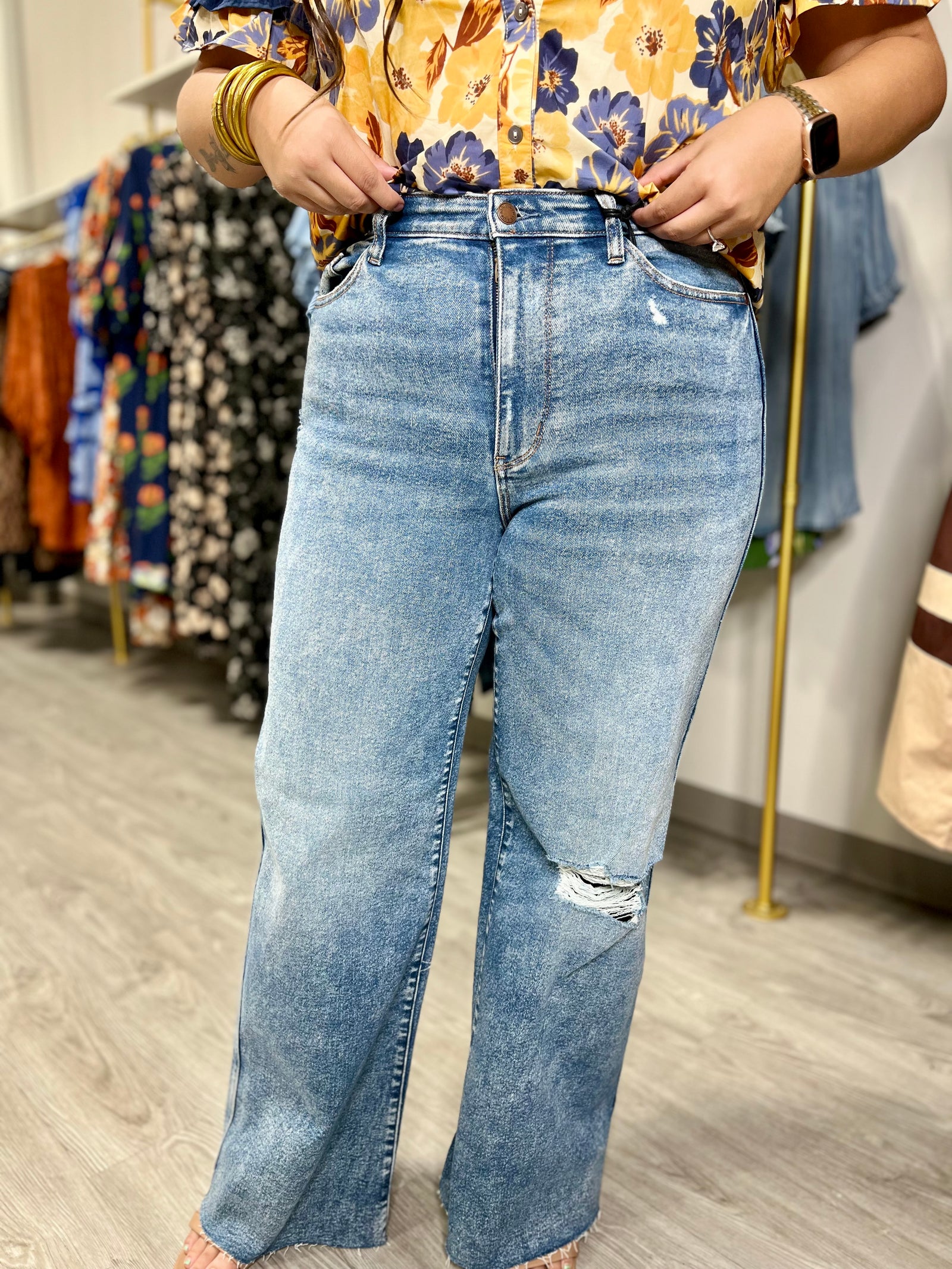 AALIYAH VINTAGE WASH WIDE LEG W DESTROY