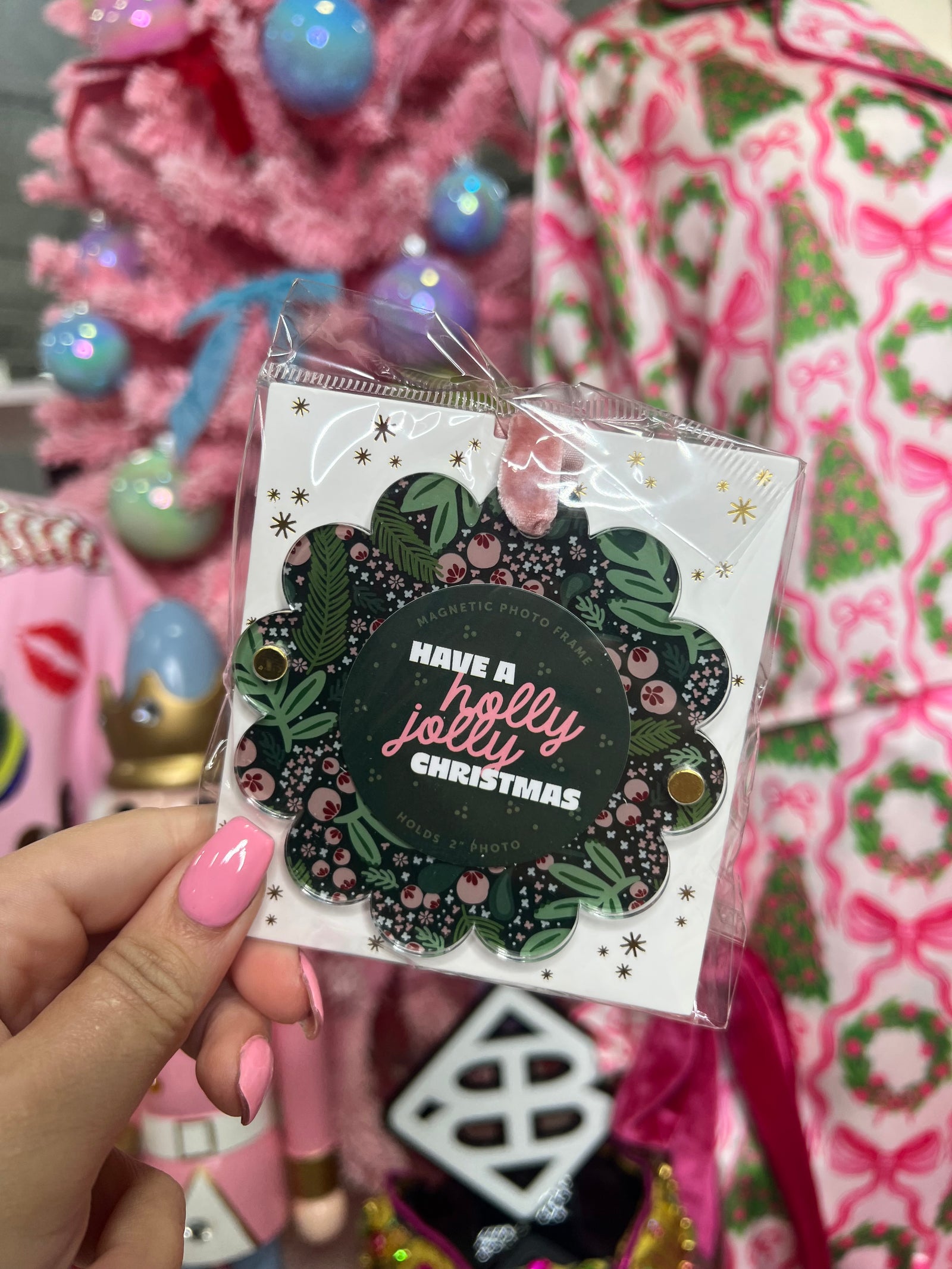 JOLLY SPRIG- Scalloped Round Picture Frame Ornament