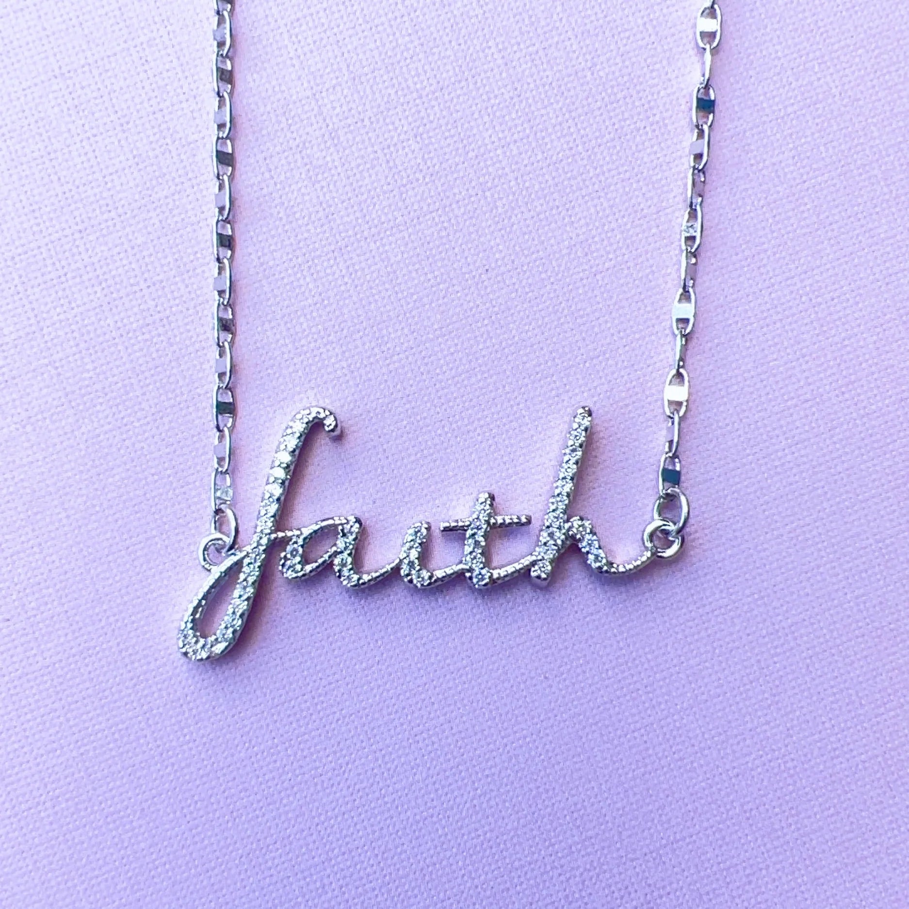 FAITH SILVER TREASURE JEWELS NECKLACE