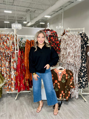 BRENDA BLACK PULLOVER TOP