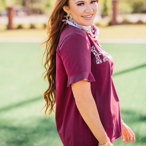 HOWDY MAROON TEE