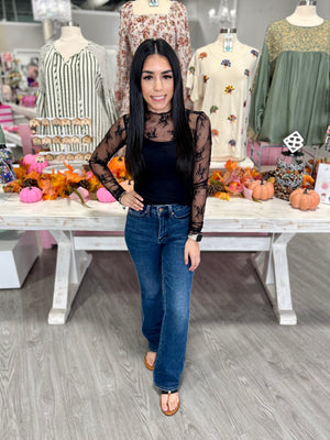 BLACK LACE LONG SLEEVE TOP