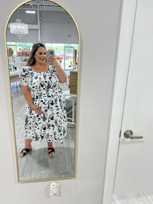 Leiden Floral Delfi Smocked Midi Dress Curve