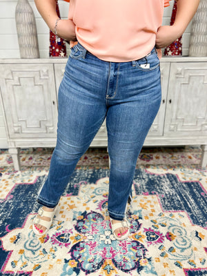 DEBBIE SLIT STRAIGHT JUDY BLUE JEANS