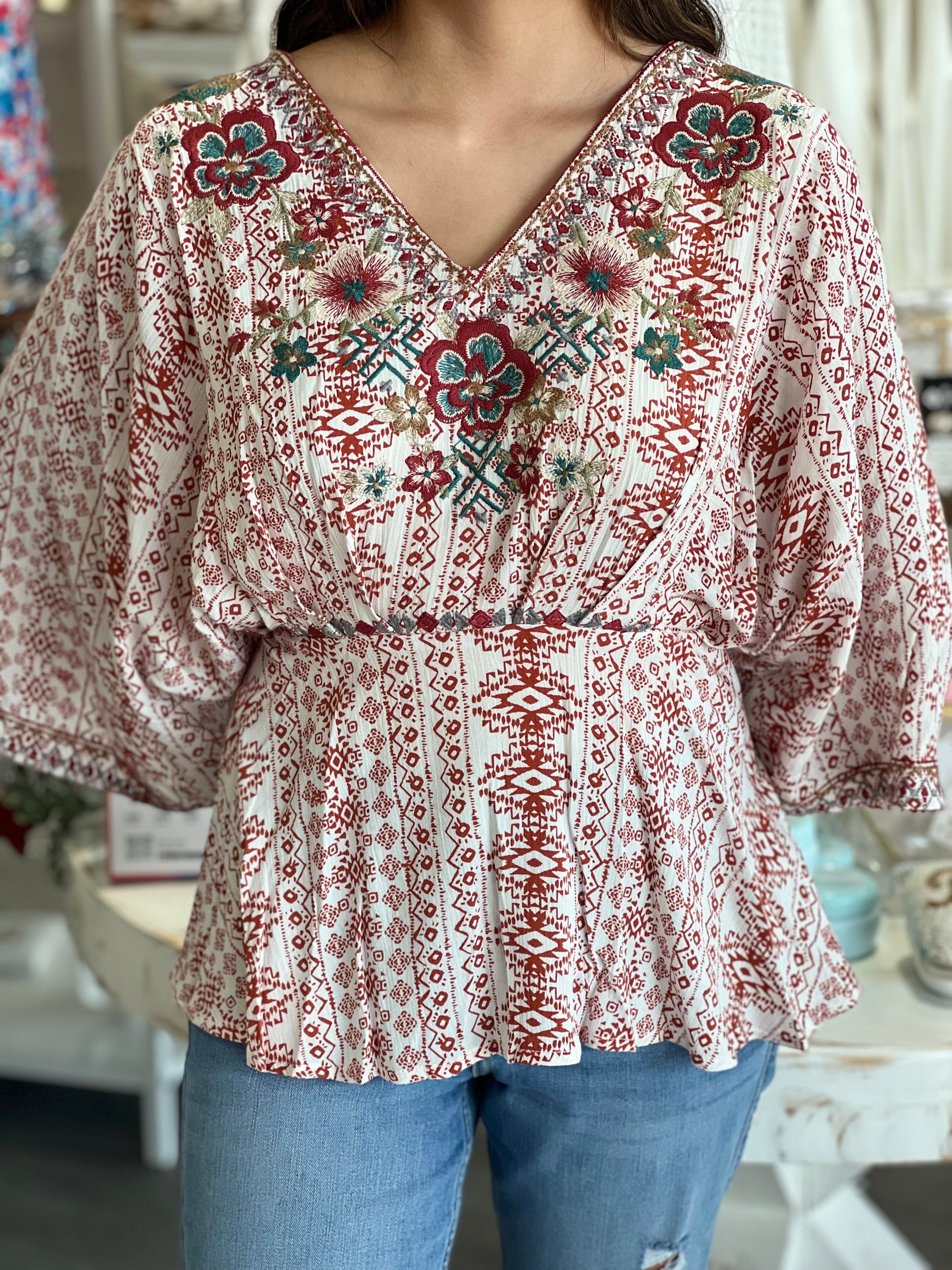 TORI EMBROIDERED TOP