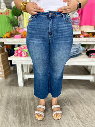 SARA CROP WIDE JEANS