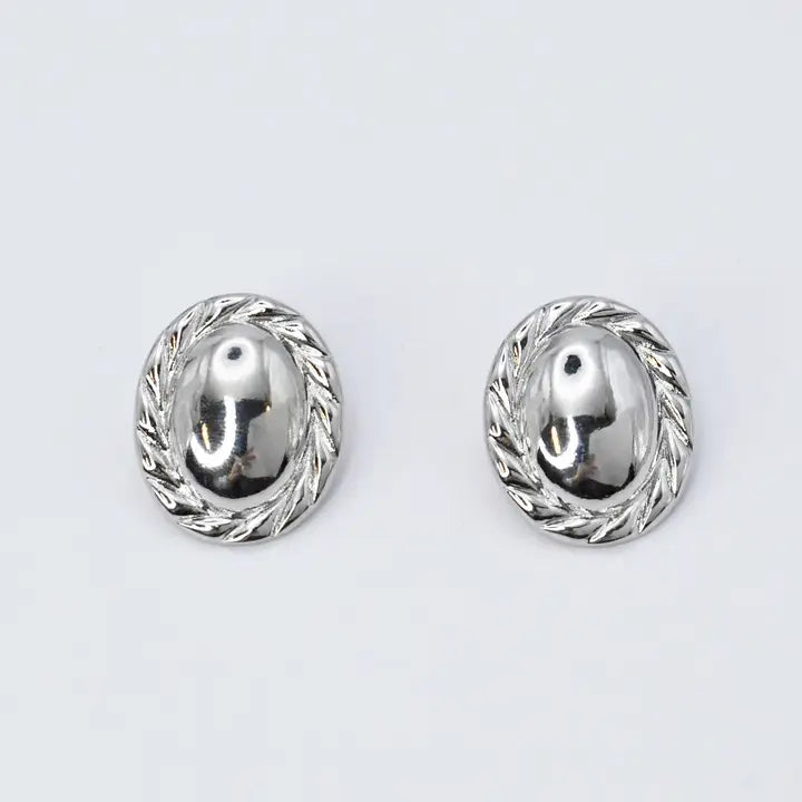 Vintage Lush Silver Stud