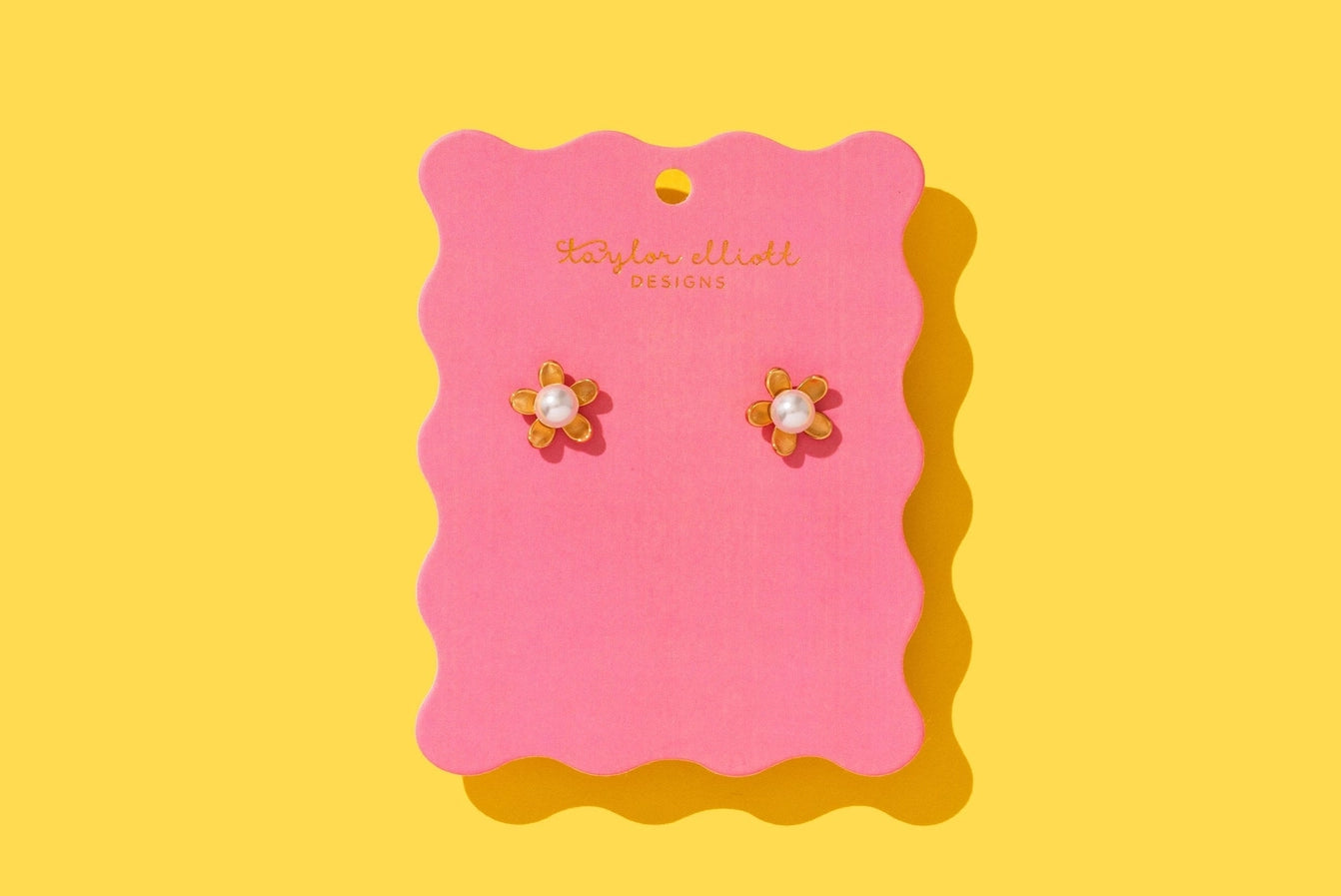 Kali-Stud Earrings - Gold-Plated + Pearl Flowers
