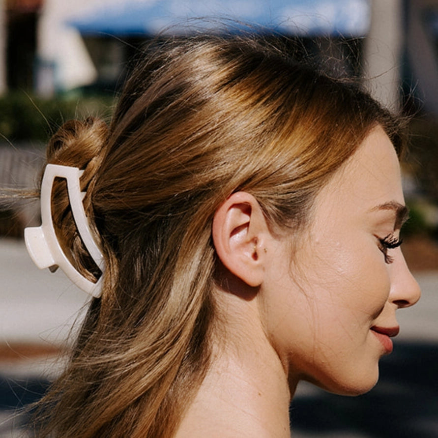 Open Hair Clip | Medium | Soft Surf