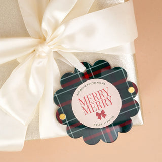 Scalloped Round Picture Frame Ornament-Evergreen Plaid