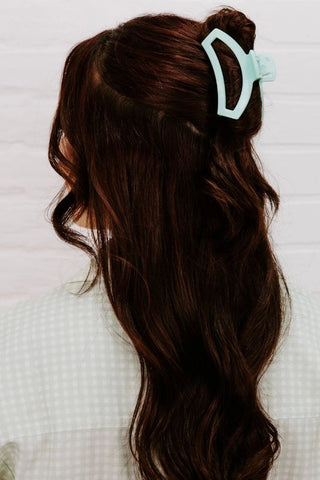 Open Mint To Be Medium Hair Clip